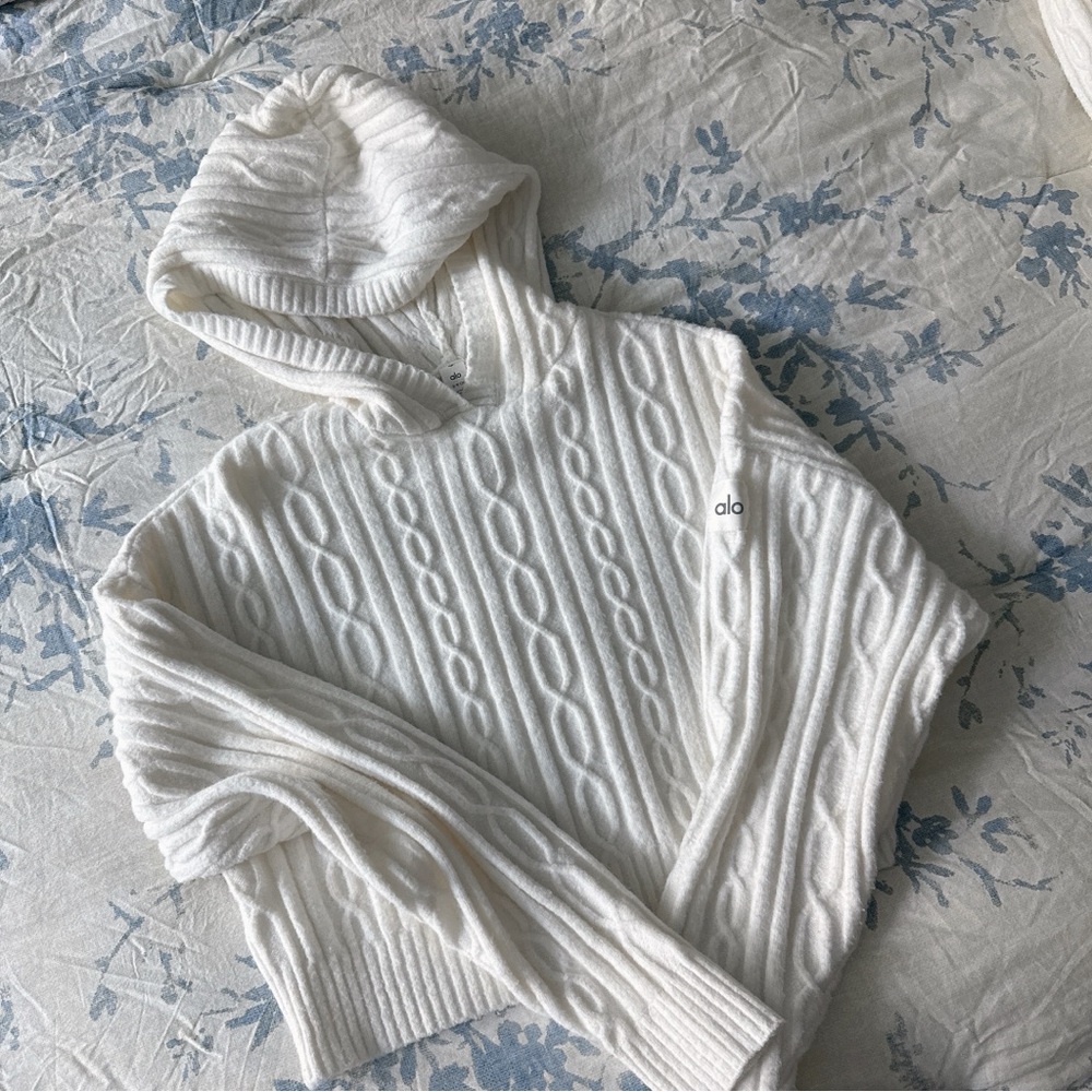 ALO Yoga Women's Cream Cable Knit Winter Bliss Hoodie Sweater- Ivory